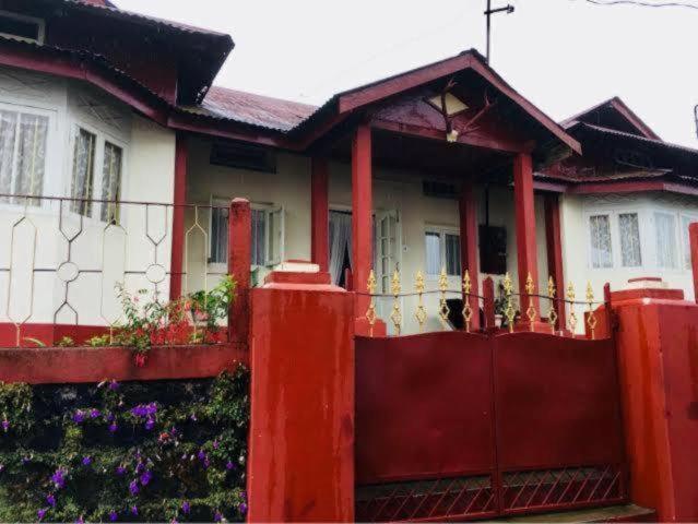 Odyssey'S Pateng Homestay, Cherrapunji Exteriör bild