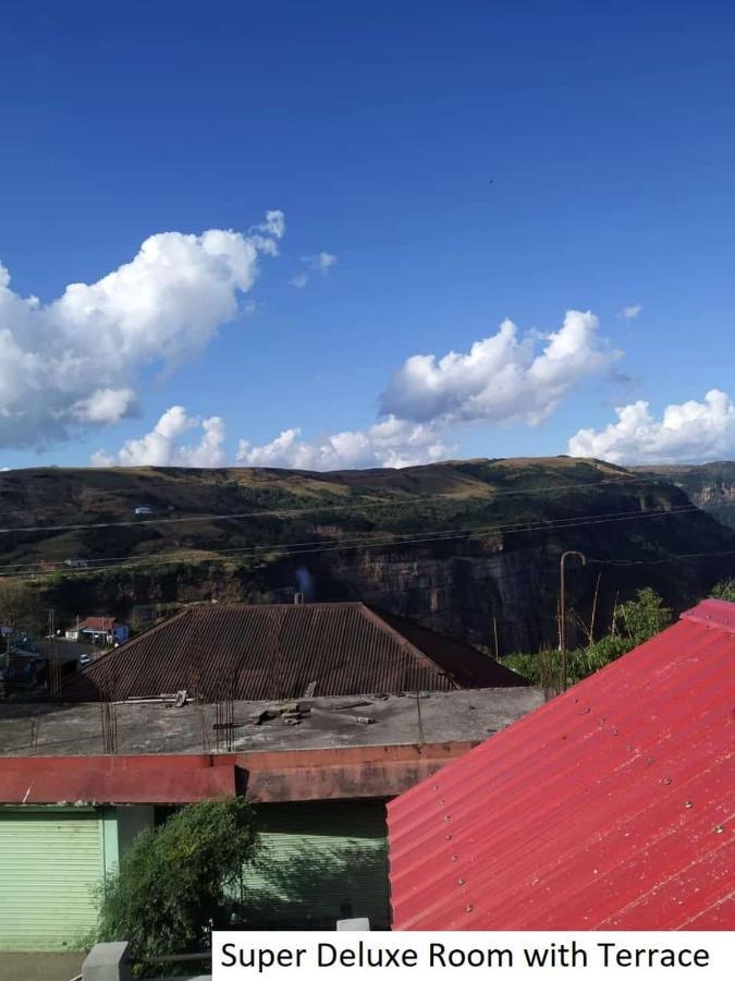 Odyssey'S Pateng Homestay, Cherrapunji Exteriör bild