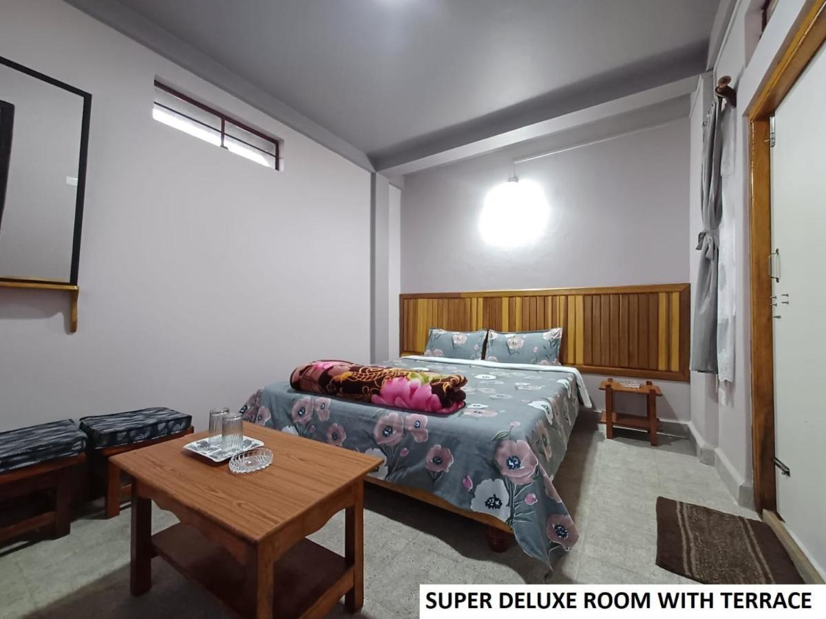 Odyssey'S Pateng Homestay, Cherrapunji Exteriör bild